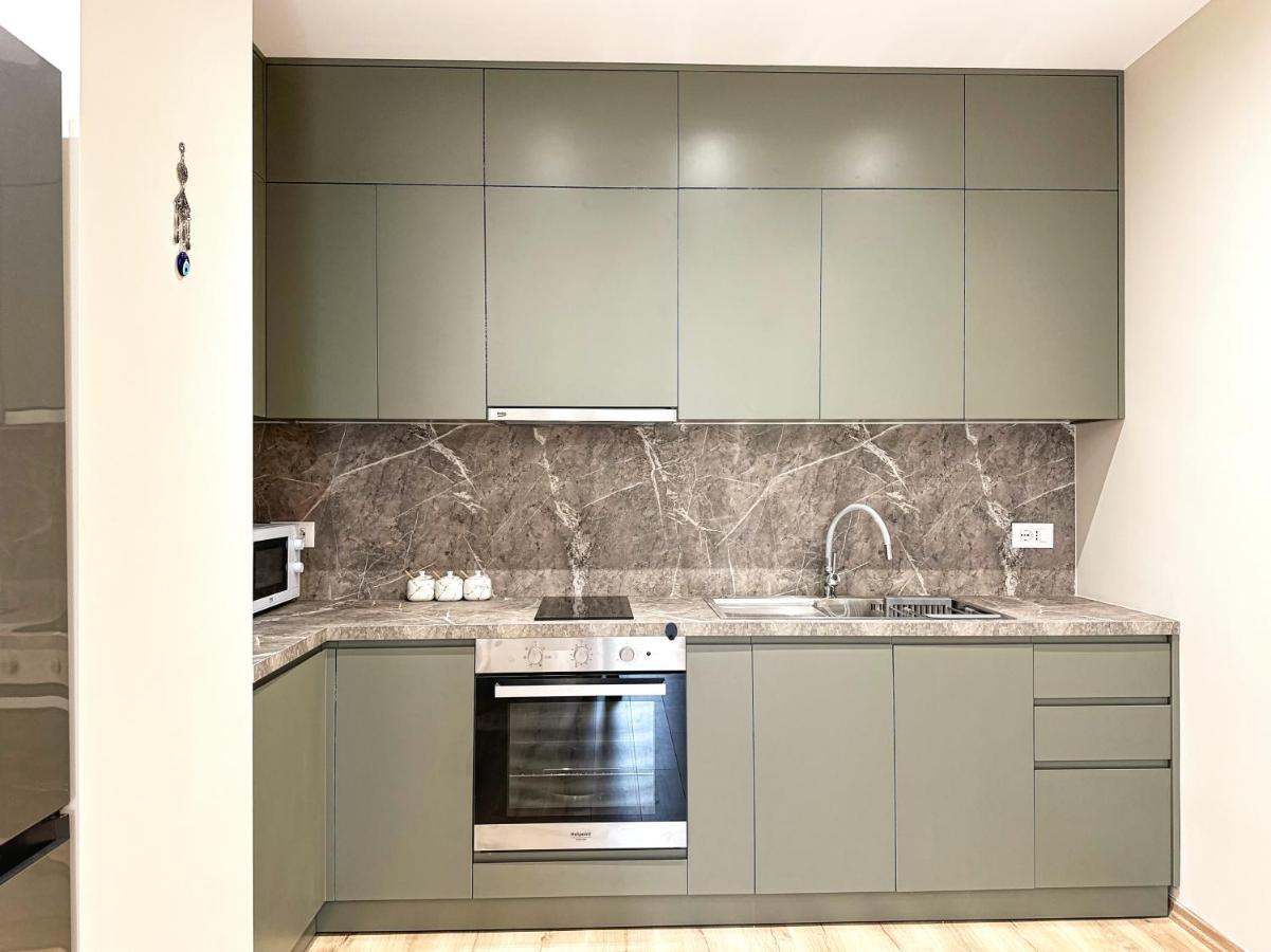 Deluxe Seaside Terraces Apartment Sarande